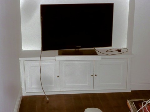 Emerson-Park-RM11-3UU TV Units